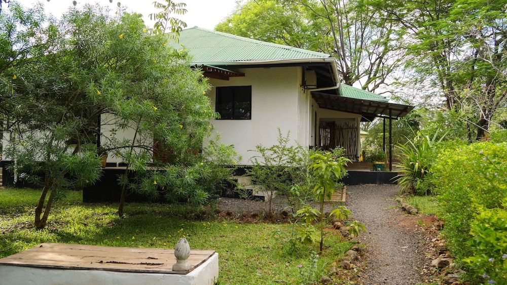 Kamunjila Lodge Double or Twin Room 5