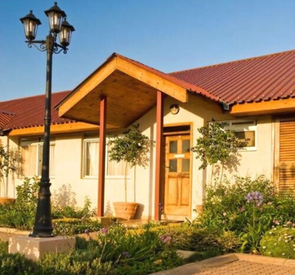 undefined Shakespeare Court 3