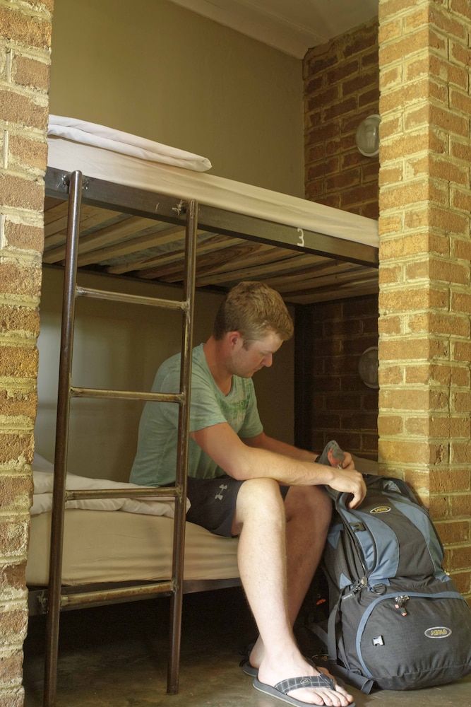 Jollyboys Backpackers Shared Dormitory, Mixed Dorm, Shared Bathroom (8 Bed Dormitory) 3