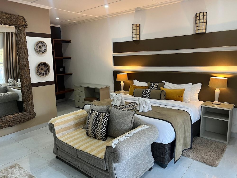 Ngoma Zanga Lodge Executive Double Room, 1 King Bed, Poolside 2