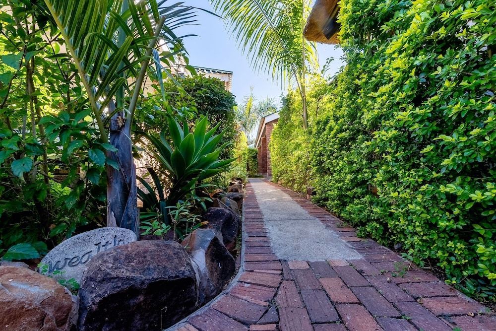 Dzimbahwe Guest Lodge Double Room 6