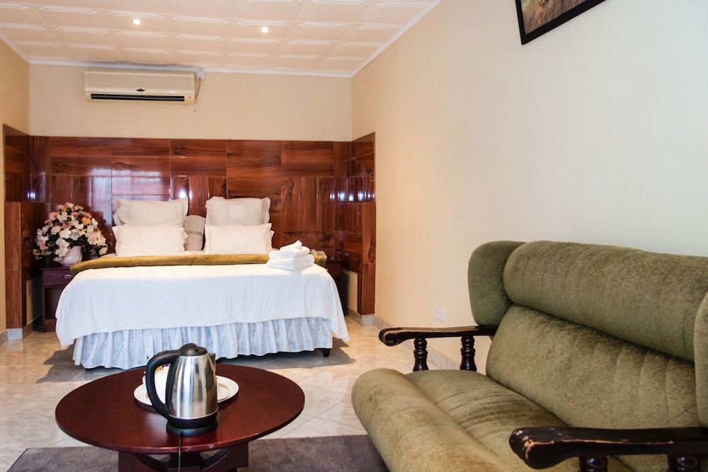 Glen Lodge & Tours Executive Room 2