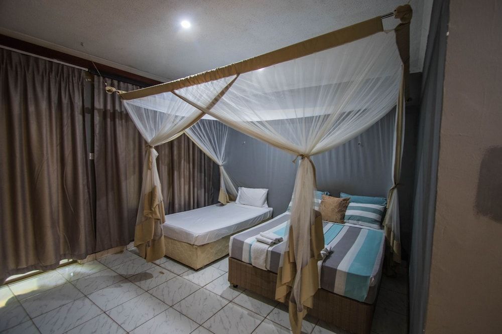 The View Lodge Family Room 4