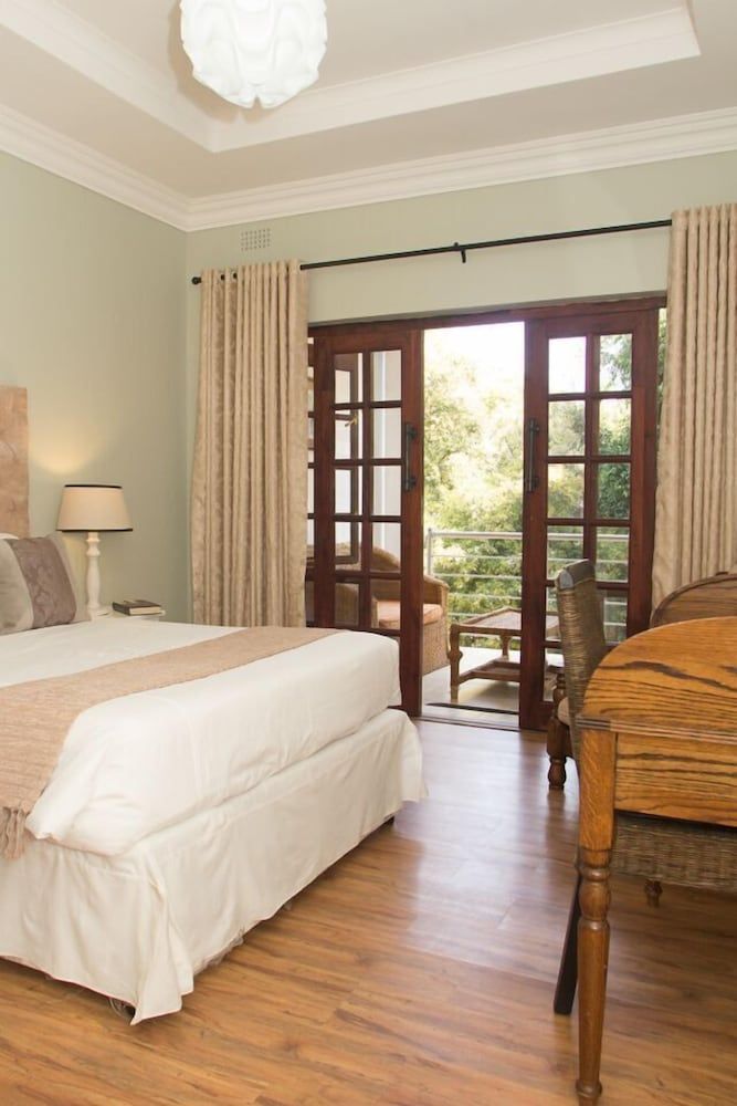 Motsamai Lodge Executive Room, 1 Queen Bed 4