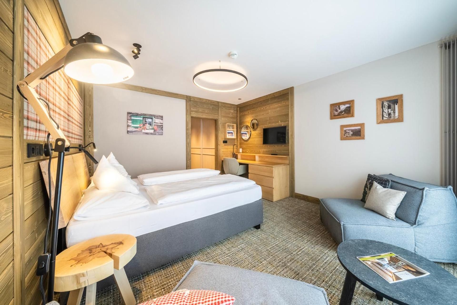 Double Room with Mountain View
