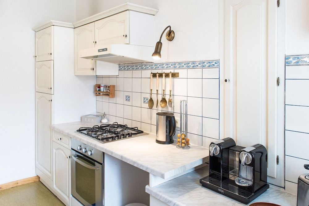 undefined Gabrieles Apartment 9