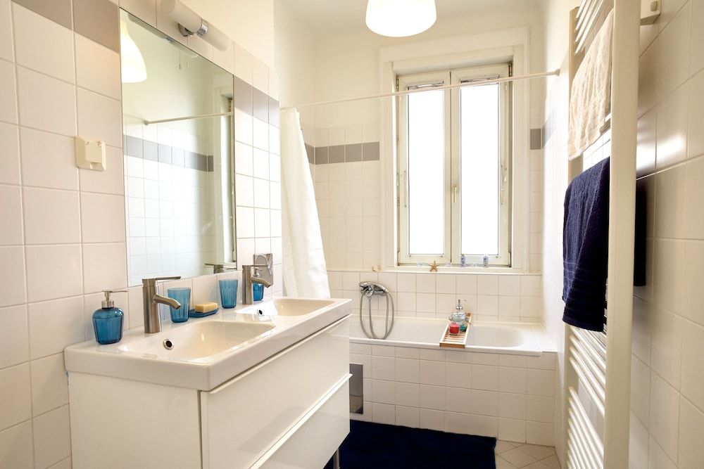 Opera City Center Apartments Comfort Apartment, 2 Bedrooms, Kitchen, Corner (Santorin) 4