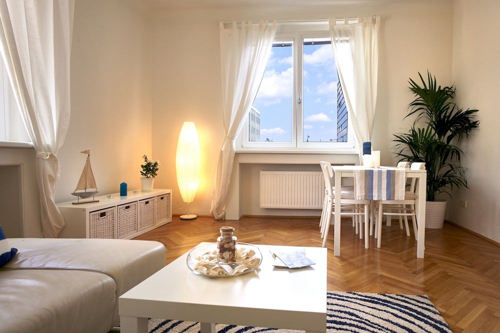 Opera City Center Apartments Comfort Apartment, 2 Bedrooms, Kitchen, Corner (Santorin) 8