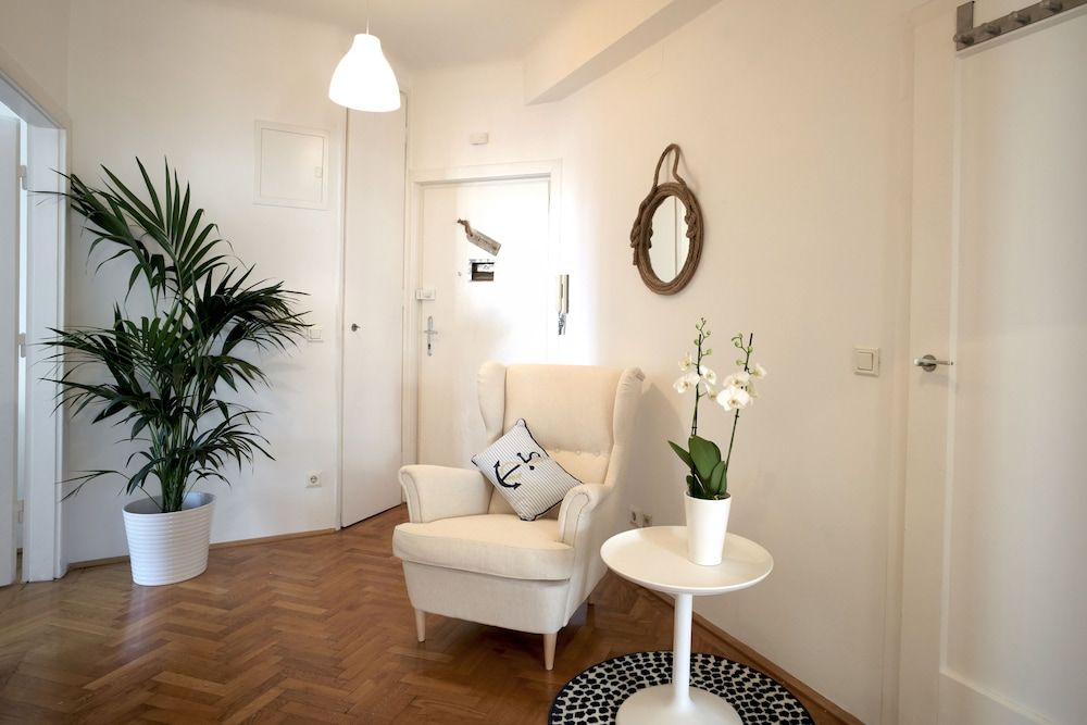 Opera City Center Apartments Comfort Apartment, 2 Bedrooms, Kitchen, Corner (Santorin) 6