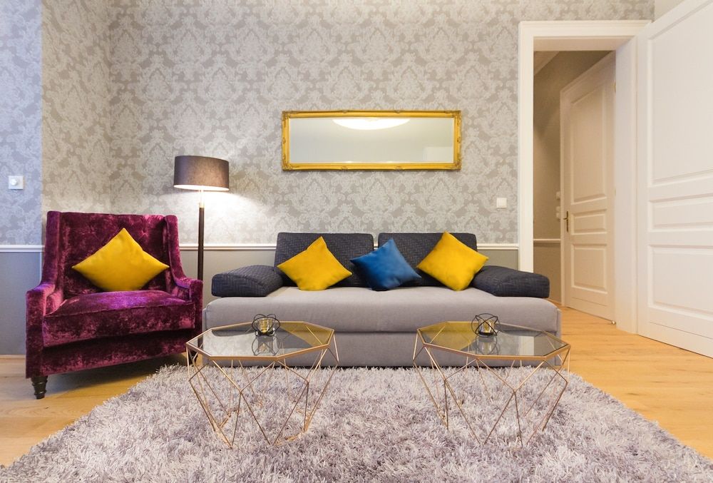 Abieshomes Serviced Apartments - Votivpark Executive Apartment 2