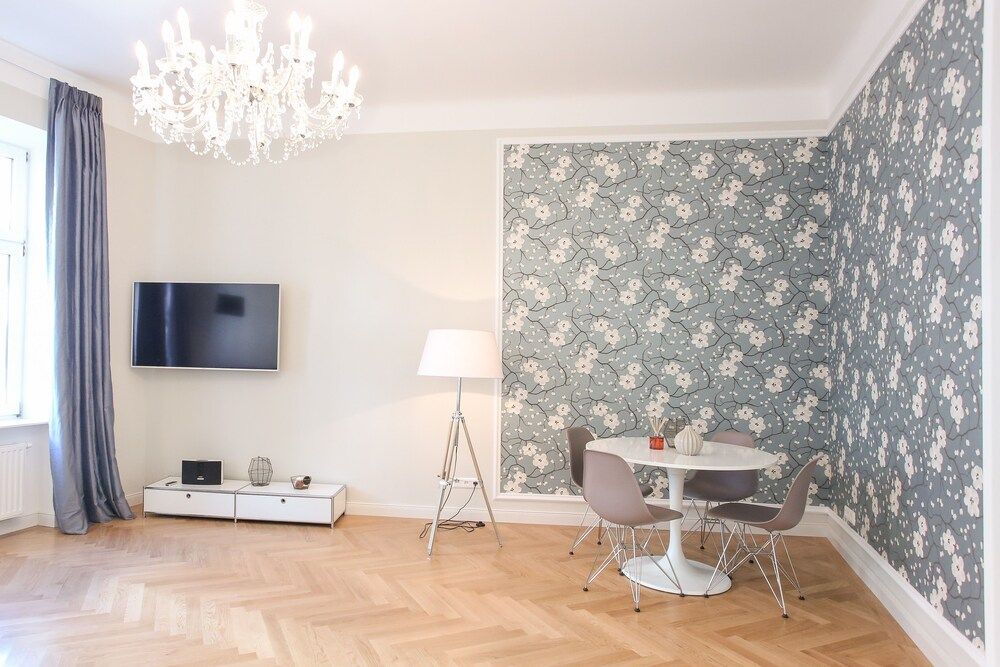 Pink Grapefruit City Condo Deluxe Apartment, 1 Bedroom 22