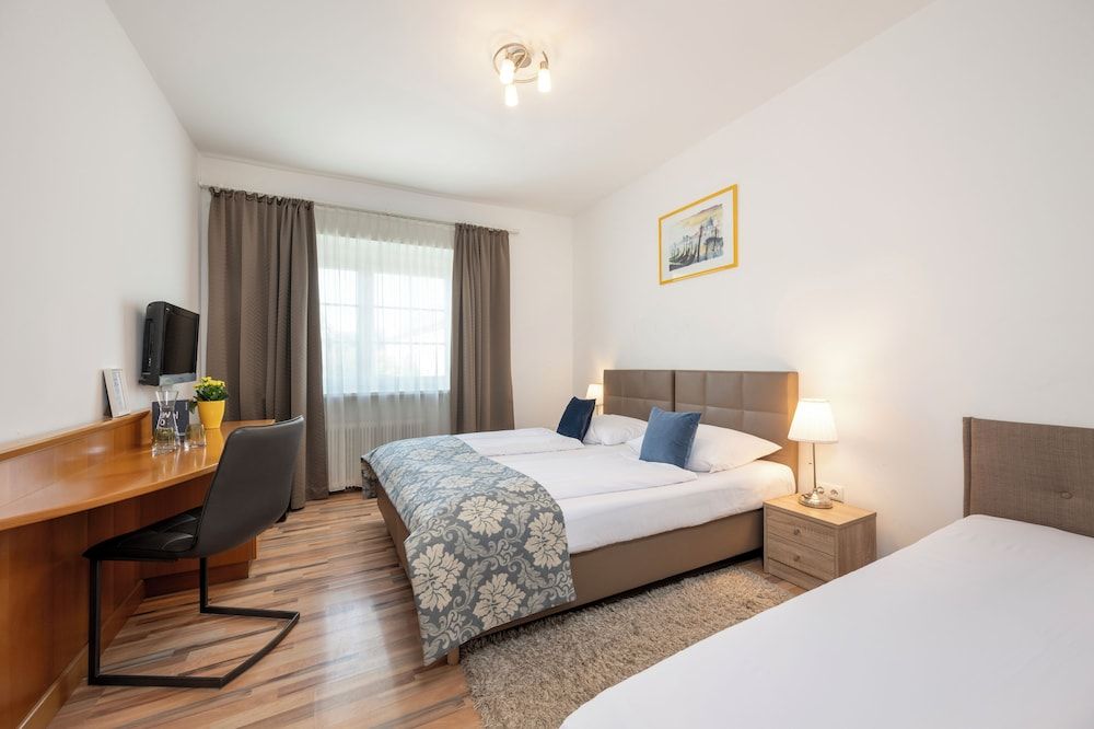 undefined Salzburg Hotel Lilienhof 4