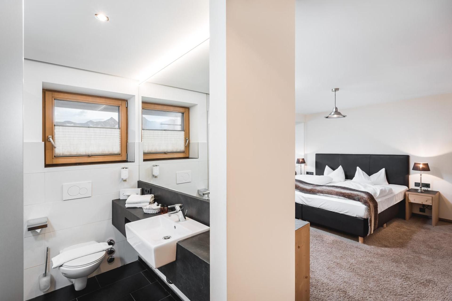 SeeFelds Bed & Breakfast Standard Double Room 3