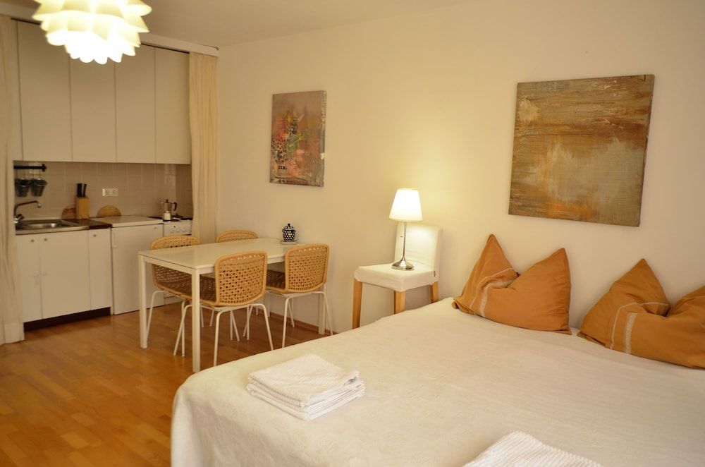 GoVienna Urban Living Belvedere Apartment