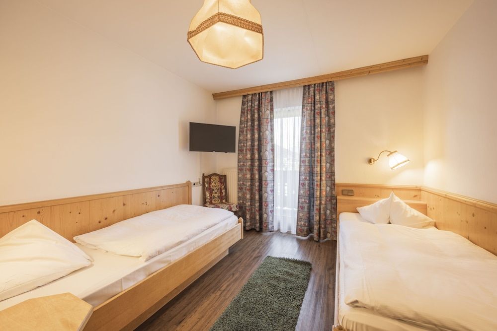 Standard Double Room, Balcony (Lavendel)