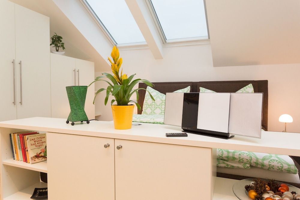 undefined Jupiter Apartment Esslinggasse 9