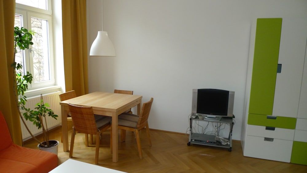 City Apartments Vienna - Stuwerstraße Studio 10