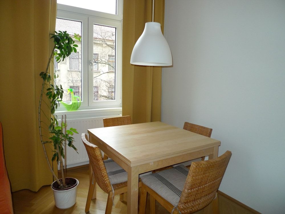 City Apartments Vienna - Stuwerstraße Studio 6