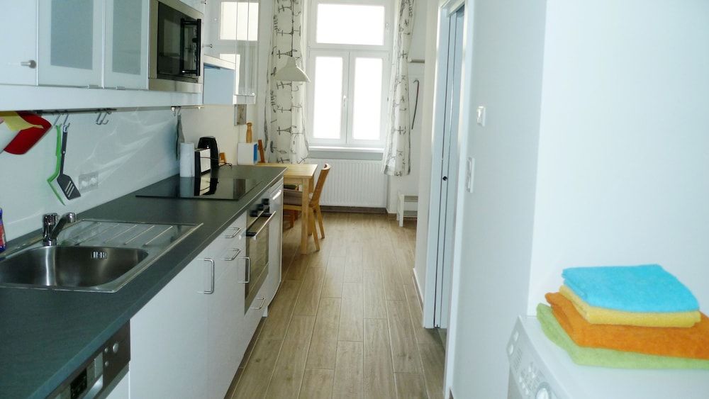 City Apartments Vienna - Stuwerstraße Studio 7