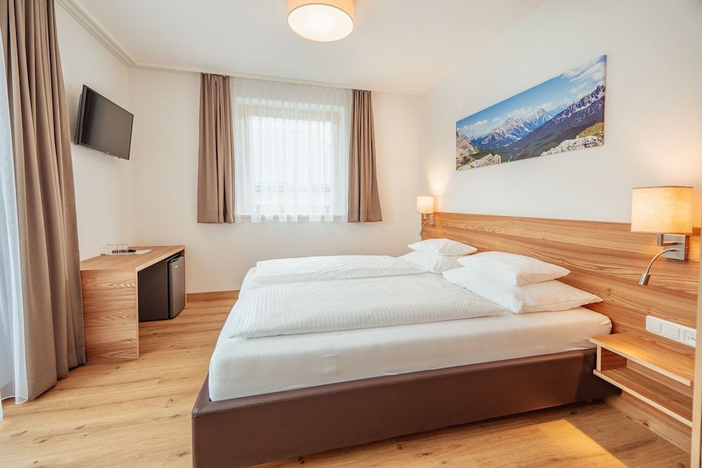 Hotel Gesser Sillian Doppelzimmer mit Balkon 4