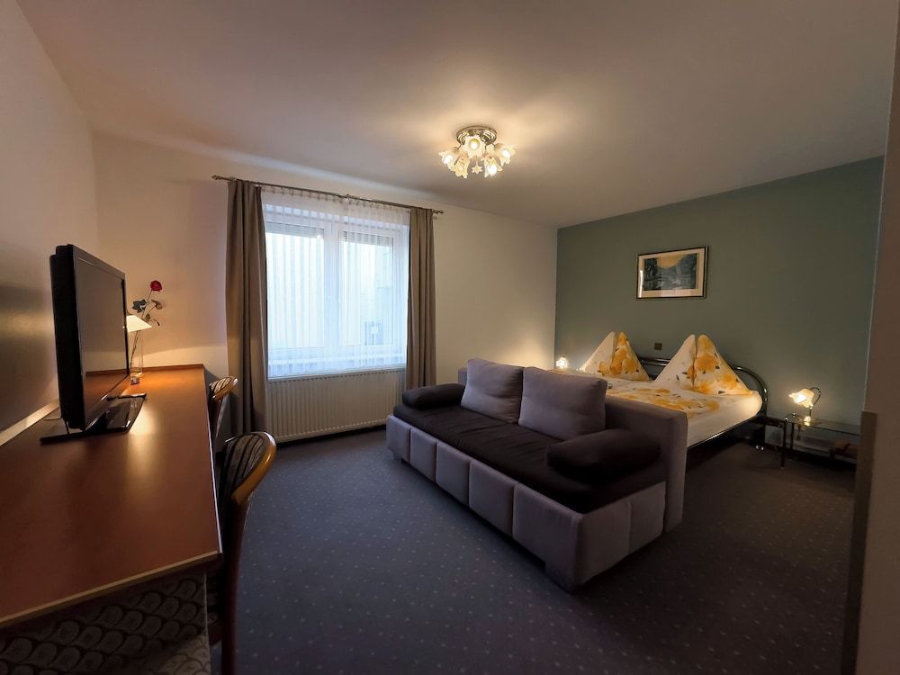 Pension Erlaa Double Room 8