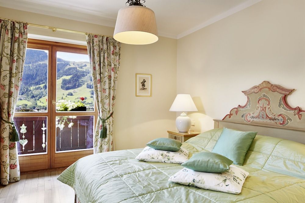 Superior Double Room, 1 Double Bed, Mountain View