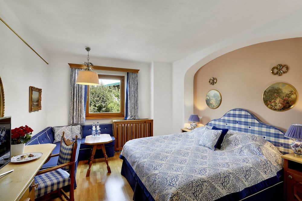 Relais & Châteaux Hotel Tennerhof Standard Double Room, 1 Double Bed, Mountain View