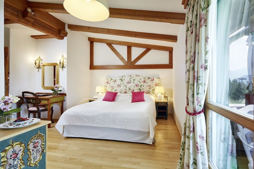 Superior Double Room, 1 Double Bed, Mountain View