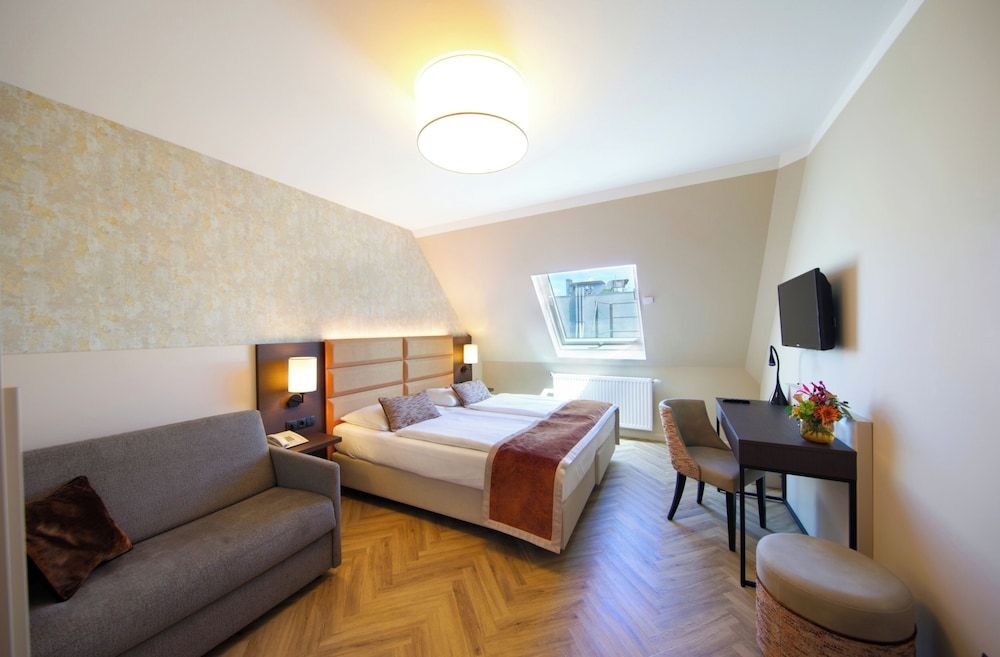 undefined Hotel Drei Kronen Vienna City 4