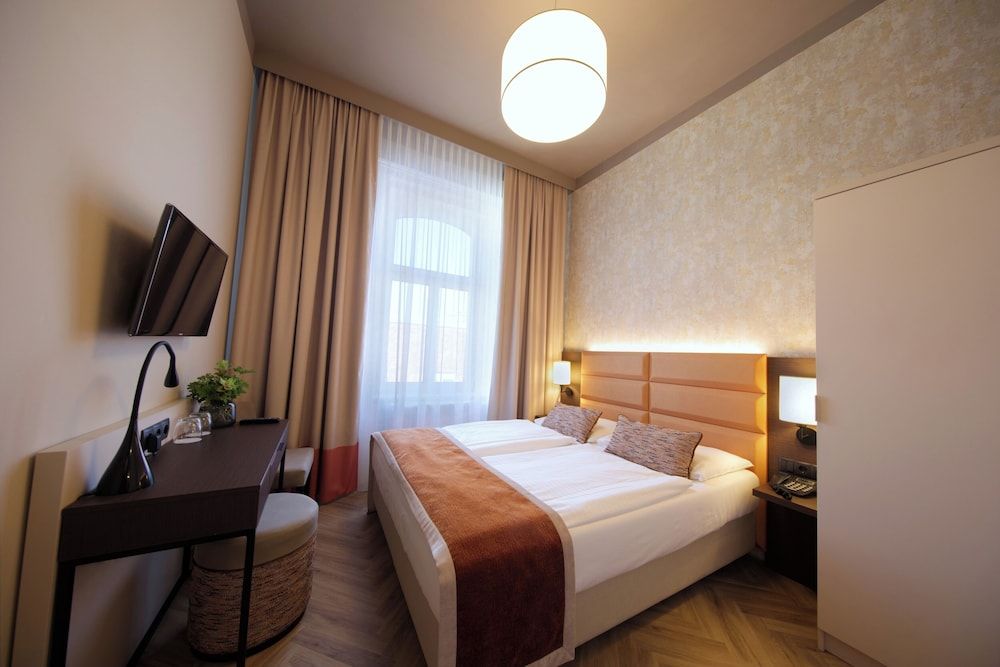 Hotel Drei Kronen Vienna City Small Double Room