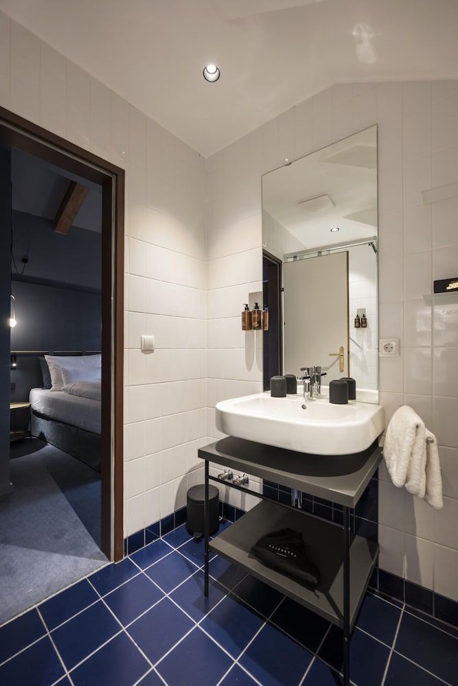 Altstadthotel Weisses Kreuz Medium Double Room 4