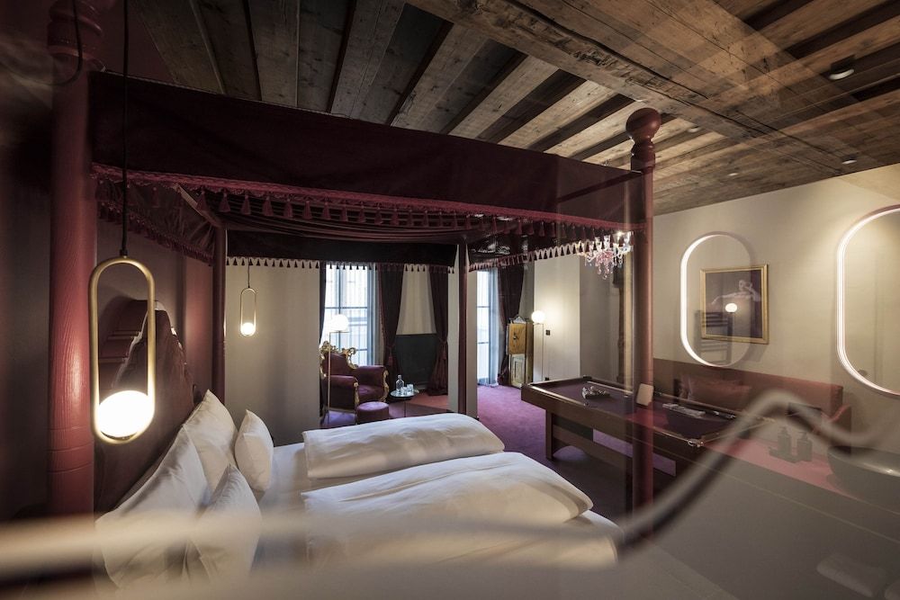 undefined Altstadthotel Weisses Kreuz 9