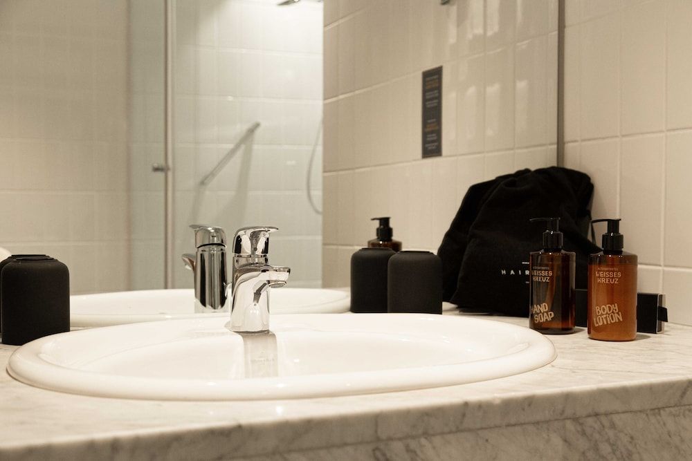 Altstadthotel Weisses Kreuz Medium Double Room 6