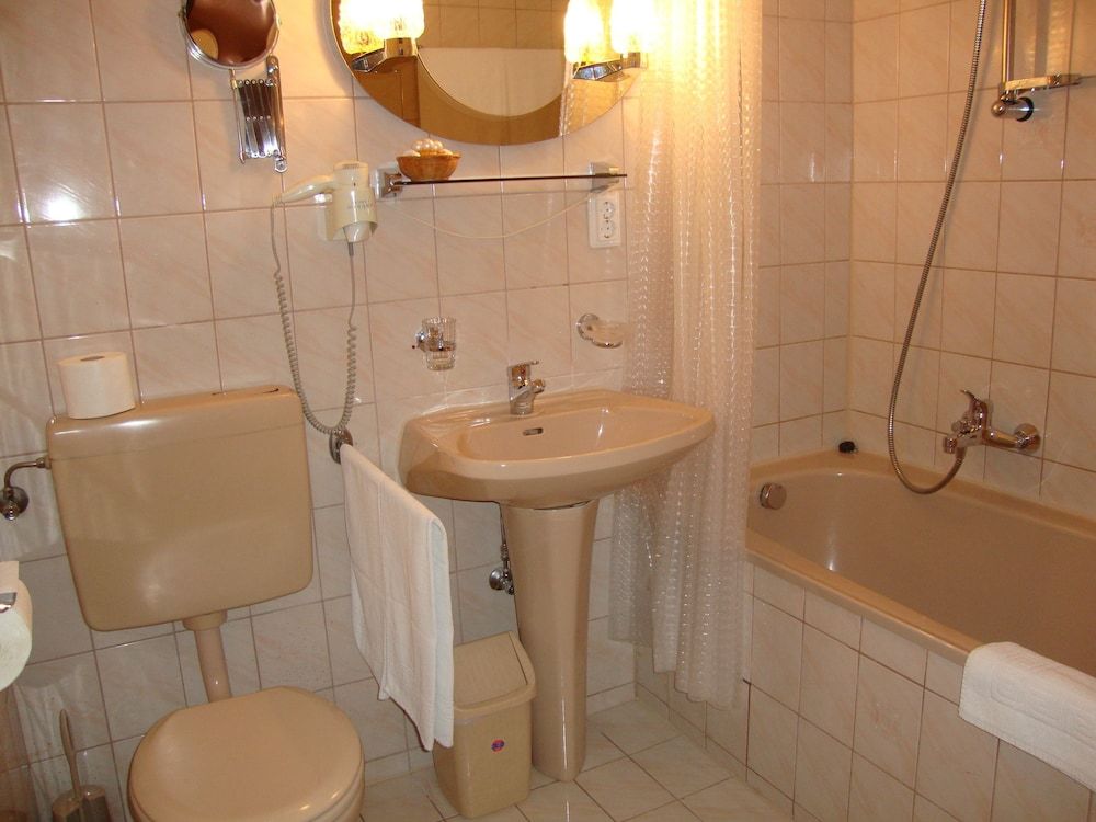 Hotel Bajazzo Double Room 16