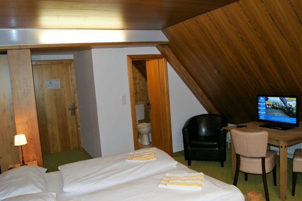 Double Room, Mountain View