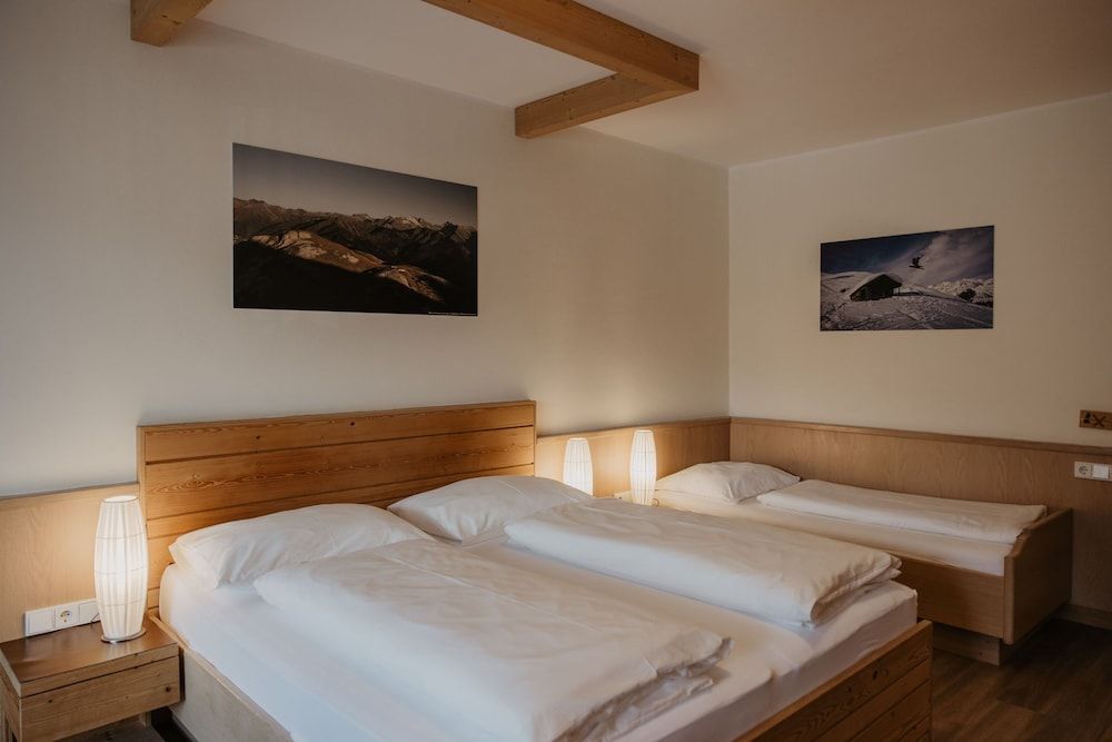 Parkhotel Matrei Triple Room 3