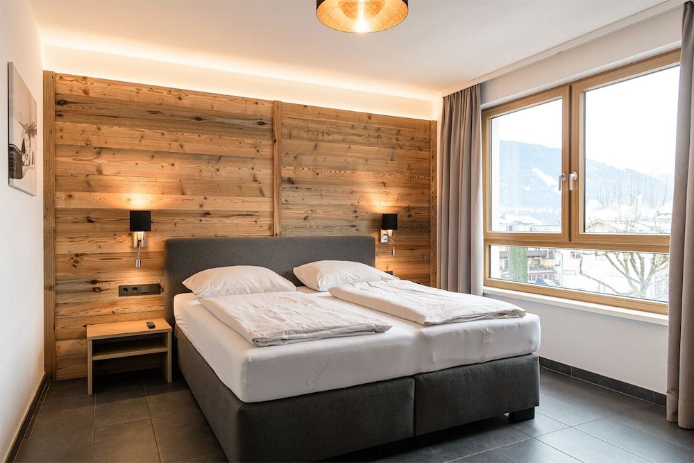 undefined AlpenParks Residence Zell am See 9