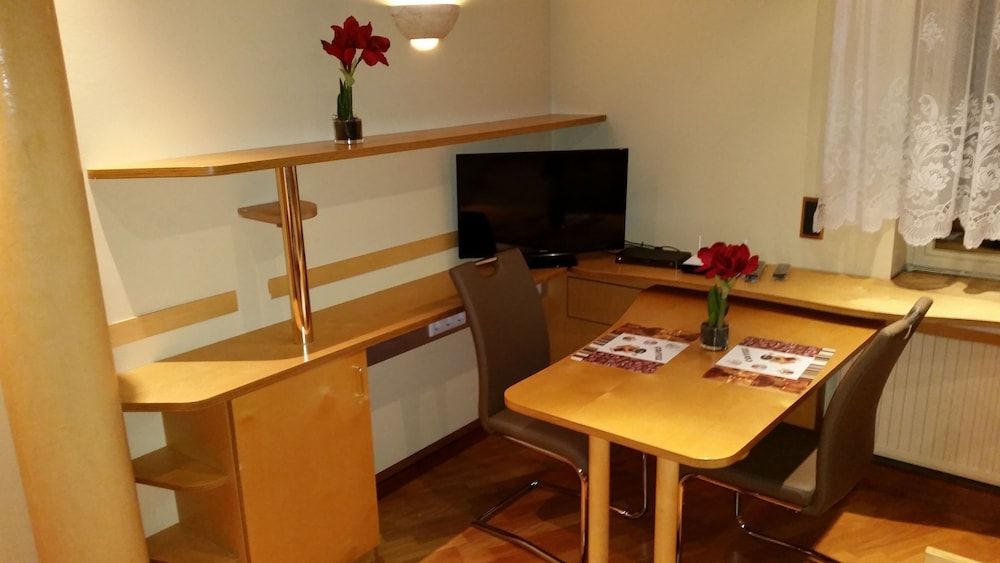 Goldfisch Apartment Vienna Opera House Deluxe Apartment, 1 Bedroom, Kitchen, Courtyard View (excluded 30 EUR Cleaning Fee per stay) 4