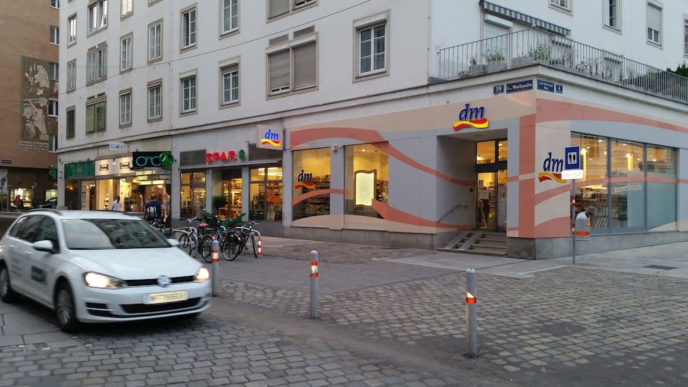 undefined Goldfisch Apartment Central Park 4