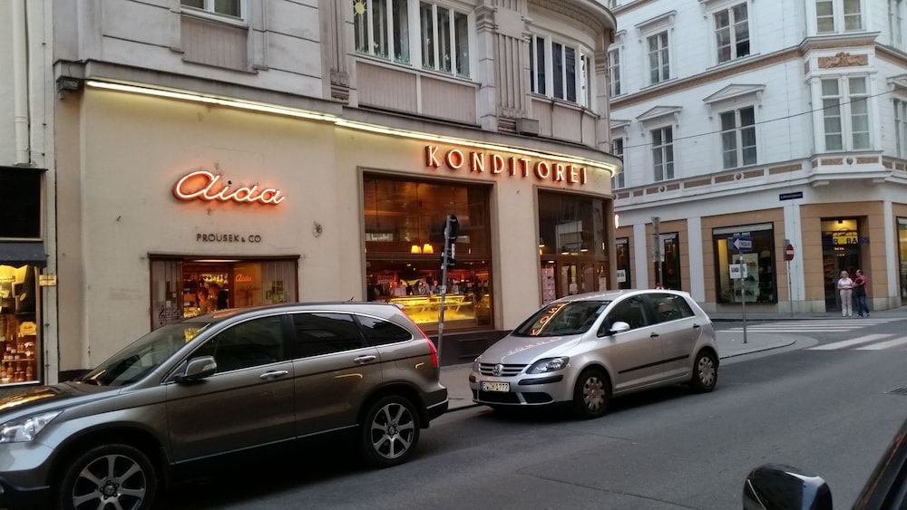 undefined Goldfisch Apartment Central Park 5