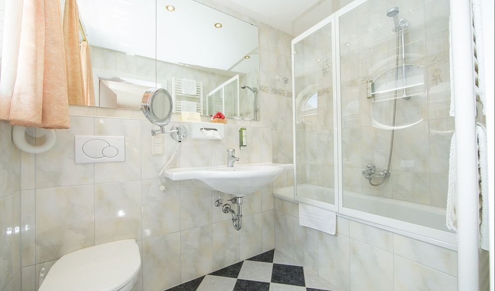 Double Room, Annex Building