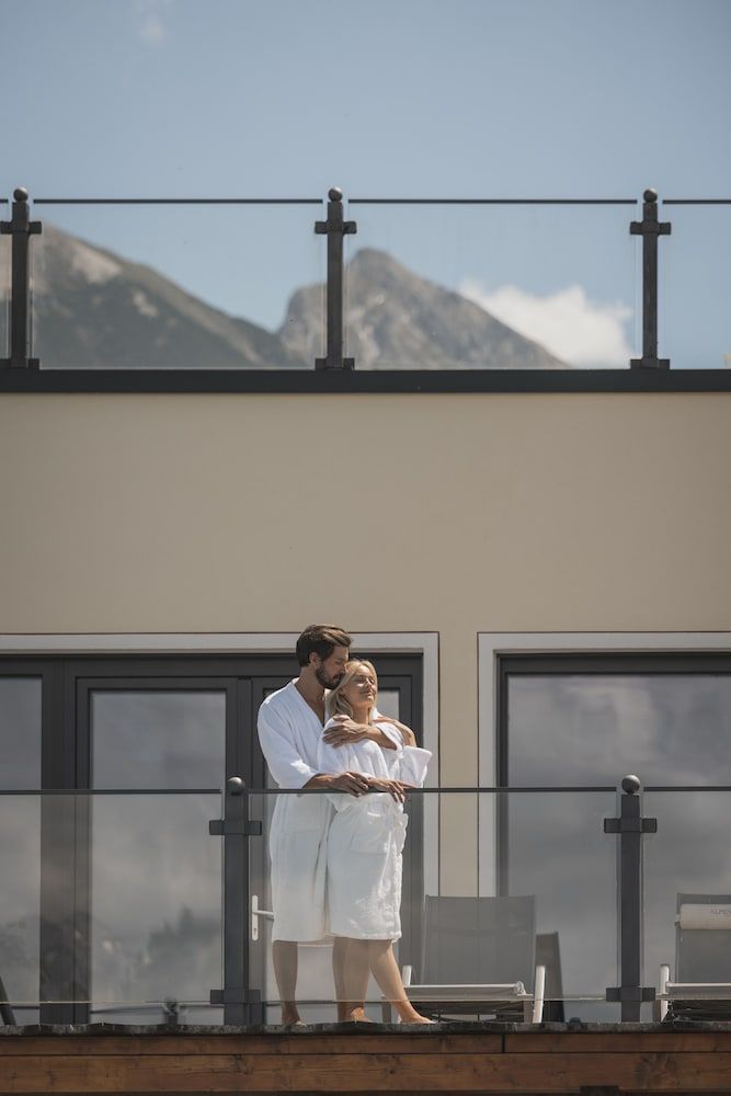 undefined Alpenpark Resort 6