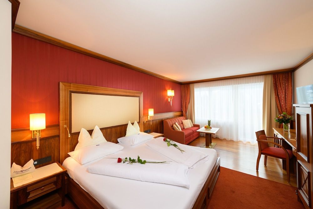 undefined Alpenpark Resort 4