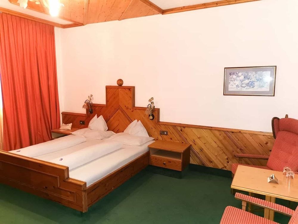 undefined Alpenpark Resort 3