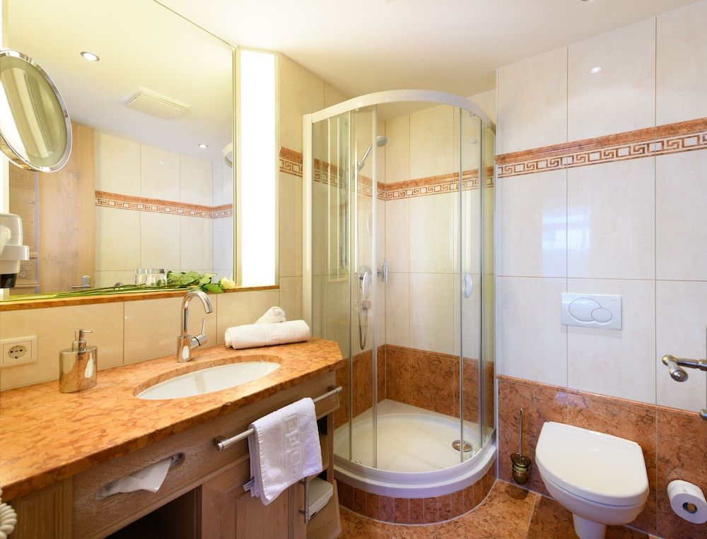 Wellnesshotel Schönruh - Adults Only Royal Double Room, Balcony 7