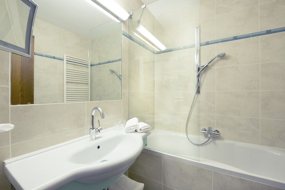 Wellnesshotel Schönruh - Adults Only Classic Double Room 4