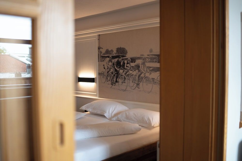 Sporthotel Igls Comfort Double Room 8