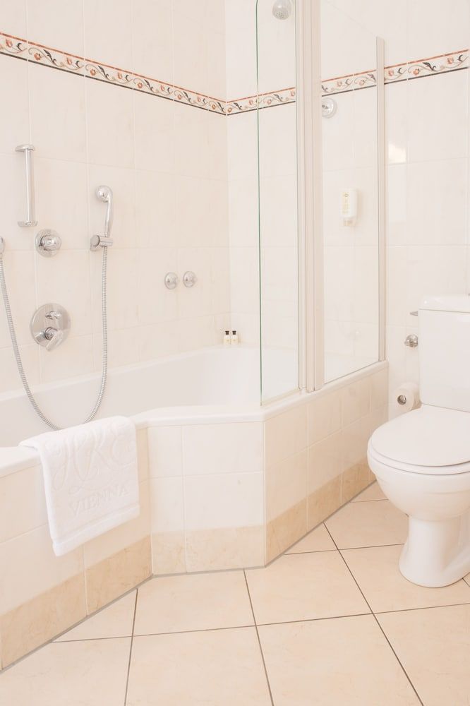 Hotel Kaiserin Elisabeth Double Room 7