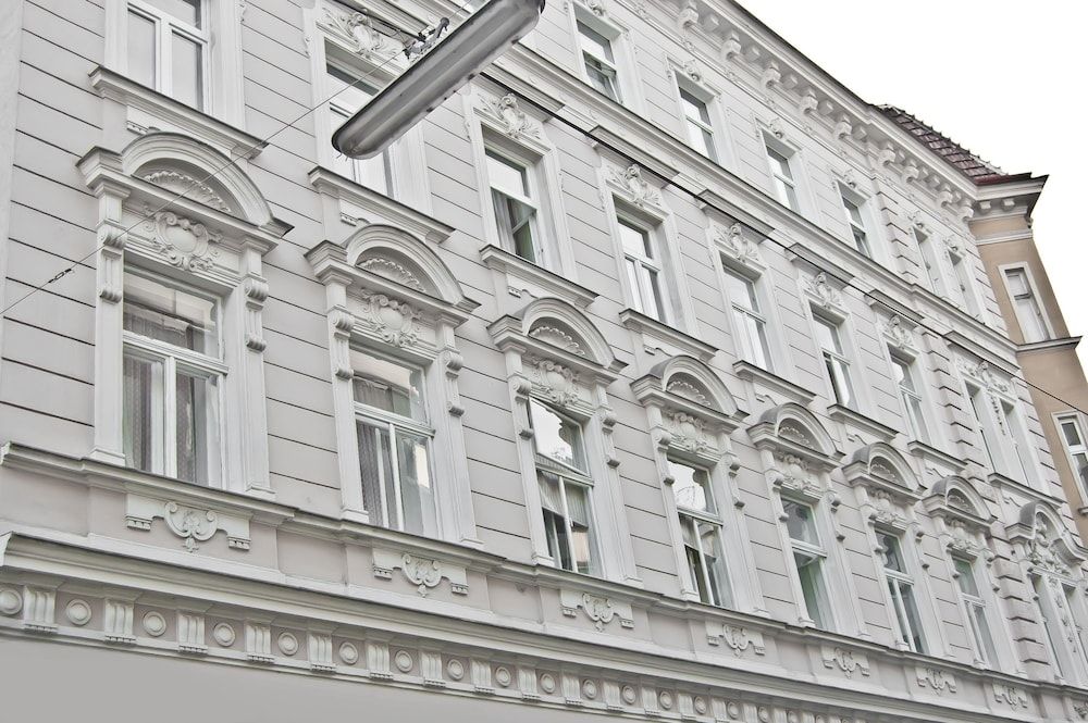 undefined Royal Resort Apartments Westbahnhof 3