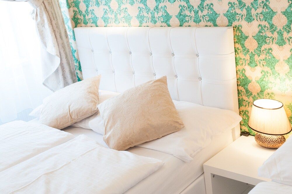 Royal Resort Apartments Westbahnhof Deluxe Studio, Kitchenette 2